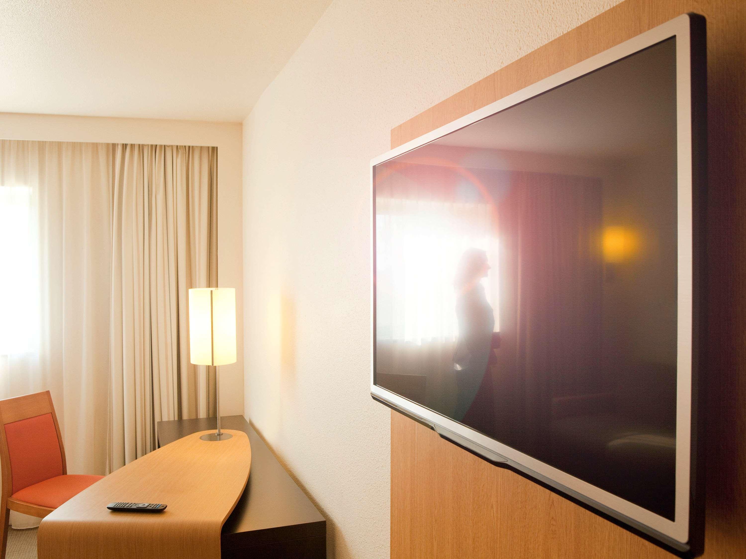 Novotel Atria Nimes Centre Ngoại thất bức ảnh