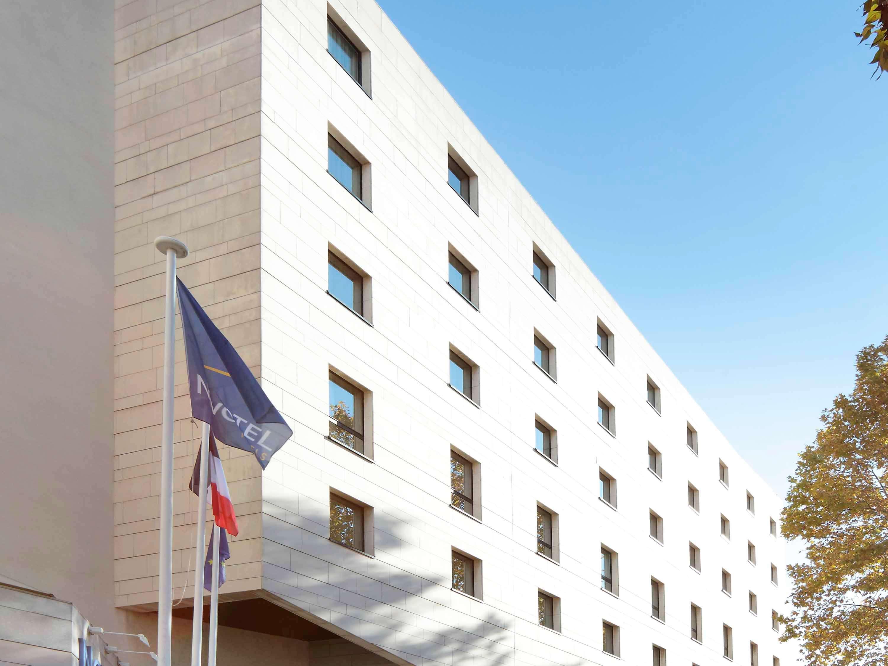 Novotel Atria Nimes Centre Ngoại thất bức ảnh