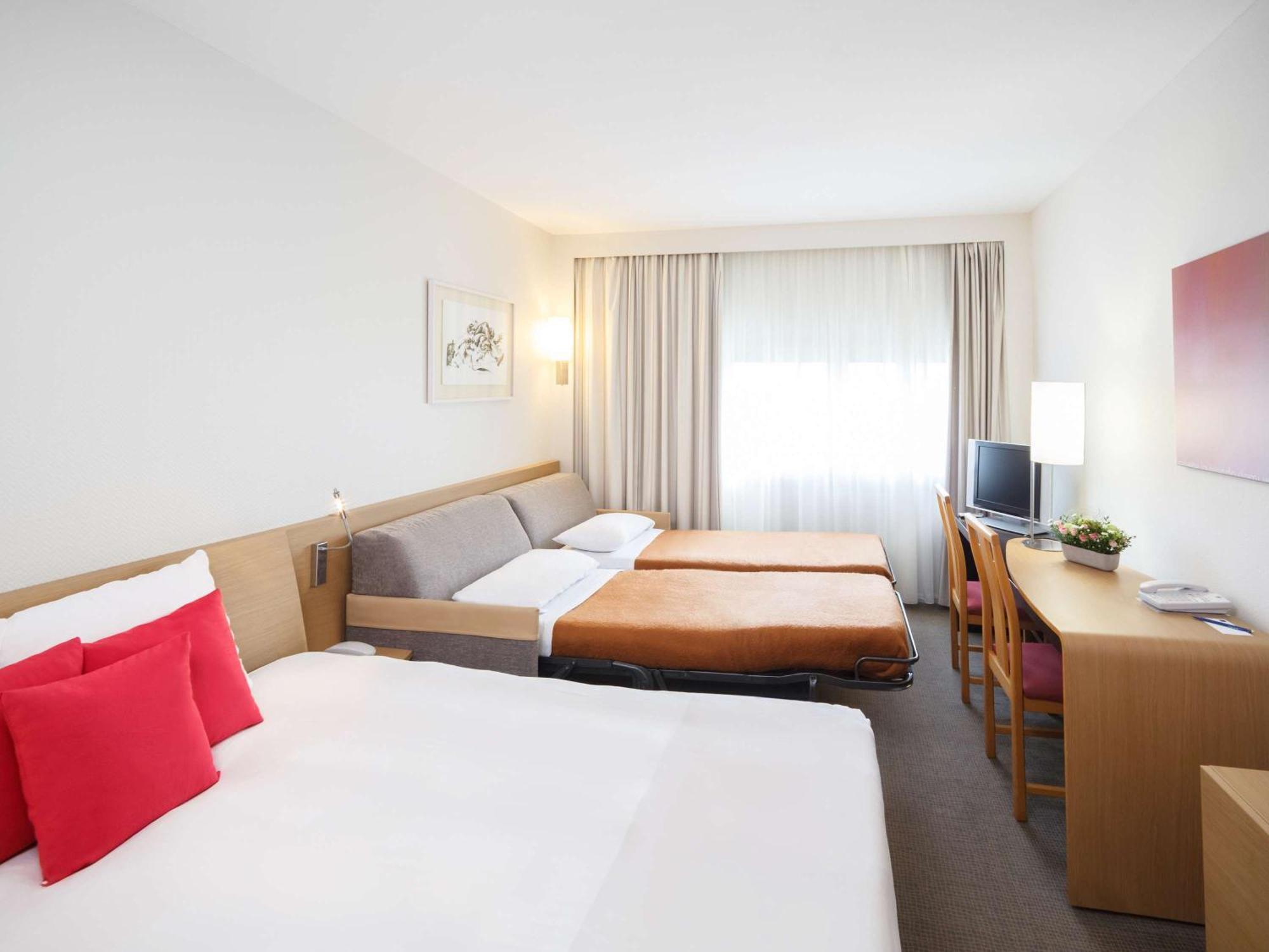 Novotel Atria Nimes Centre Ngoại thất bức ảnh